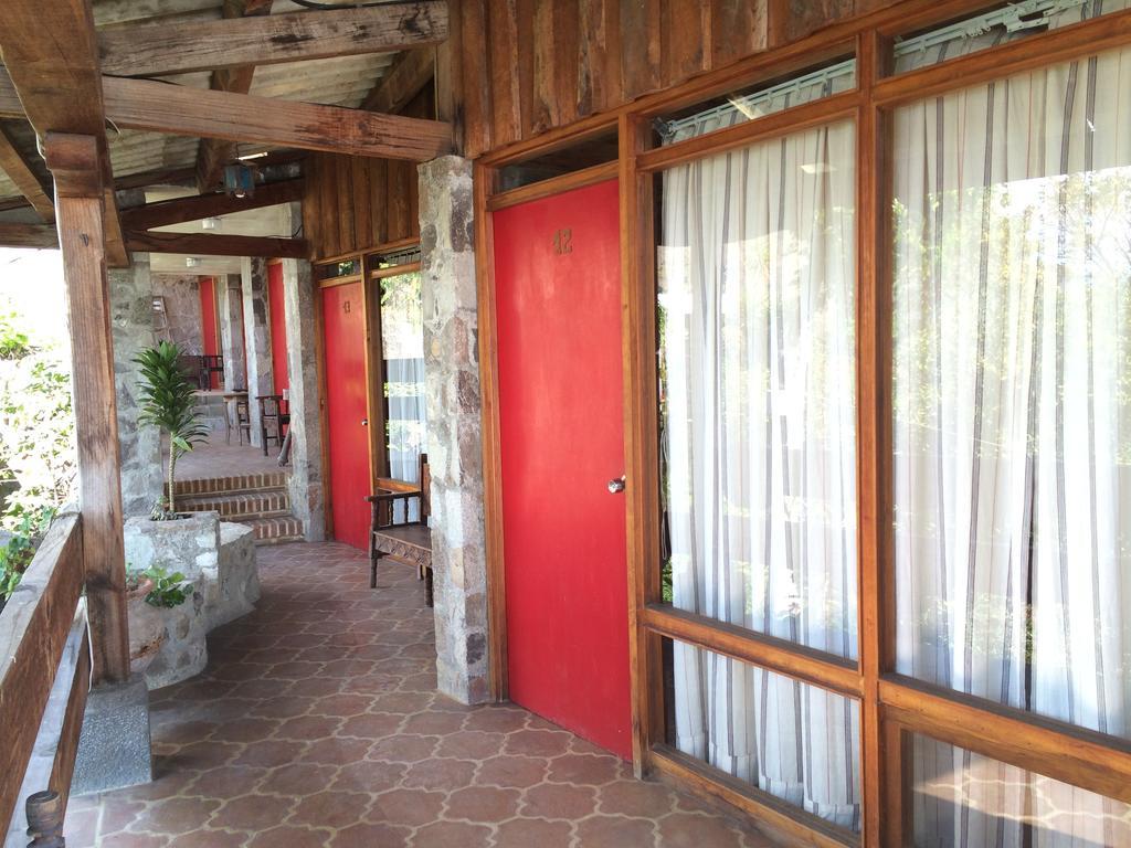Hotel Terrazas Del Lago San Antonio Palopó Exteriér fotografie